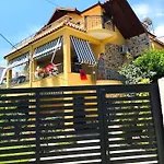 Vila Aliaj Luxury Rooftop For 2 With Air Conditioning Appartement