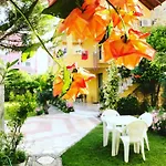 Lägenhet Vila Aliaj Luxury Rooftop For 2 With Air Conditioning Durrës