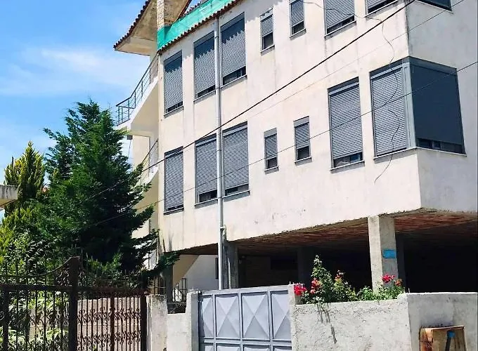 Appartamento Vila Aliaj Luxury Rooftop For 2 With Air Conditioning Durrës