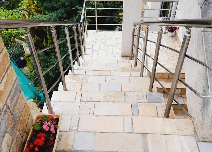 Vila Aliaj Luxury Rooftop For 2 With Air Conditioning * Durrës