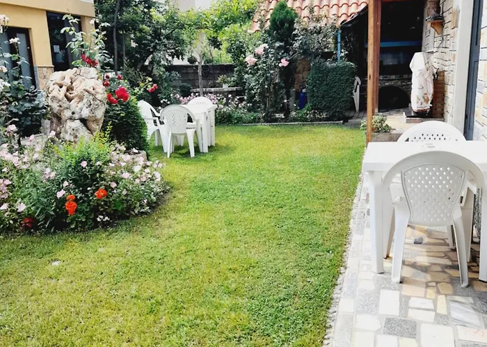 Appartamento Vila Aliaj Luxury Rooftop For 2 With Air Conditioning