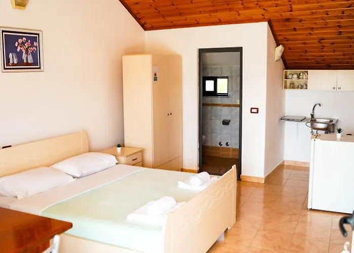 Appartamento Vila Aliaj Luxury Rooftop For 2 With Air Conditioning Durrës